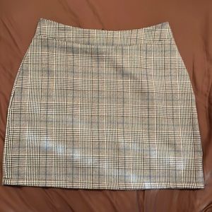 Vestique Plaid Mini Skirt